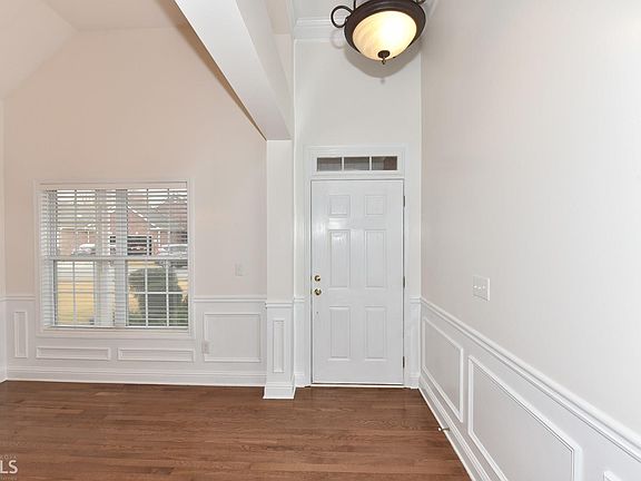4th image of 555 Coalville Dr