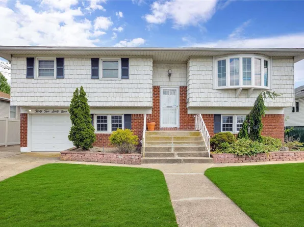 3269 Elliott Boulevard, Oceanside, NY 11572