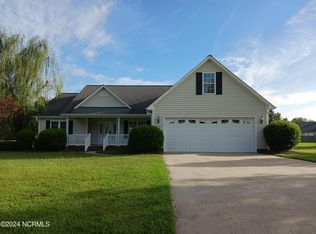 2709 Prestonwood Dr, Grimesland, NC 27837