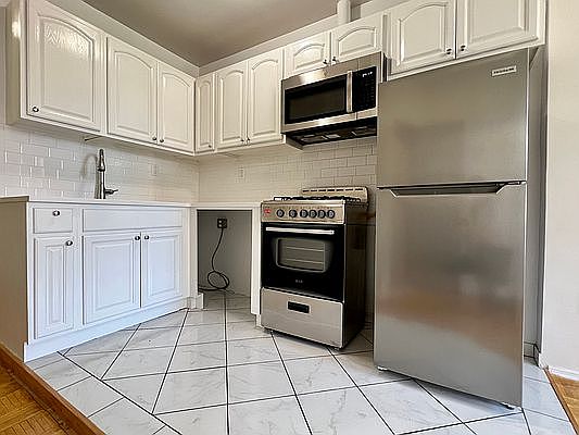 3rd image of 138 W 133rd St #4D