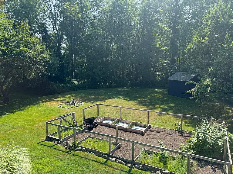 41 Middle Rd — Photo 18