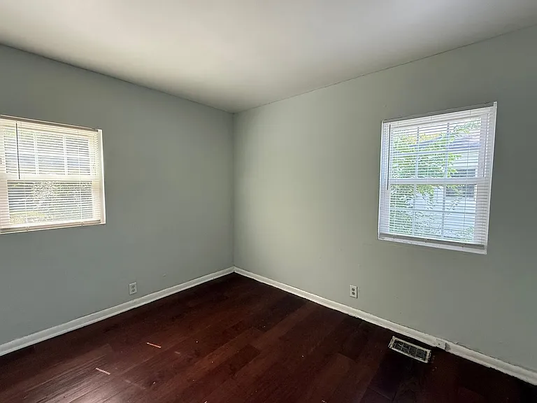3236 Nicholas Ave — Photo 14