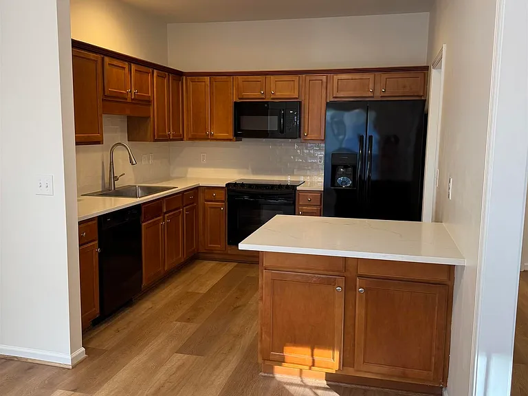 521 Reach Dr — Photo 6