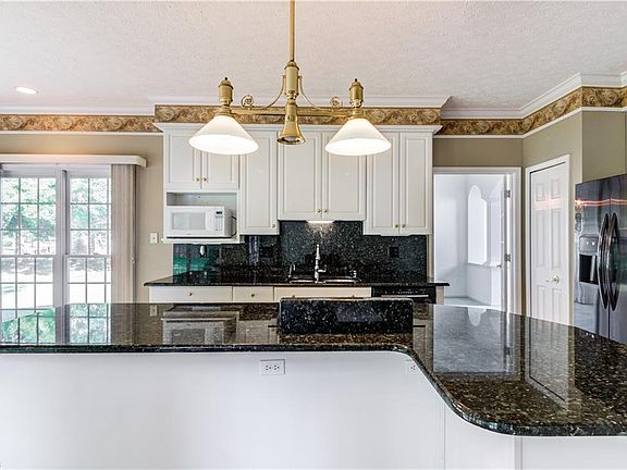 4th image of 29297 Rocky Pointe
