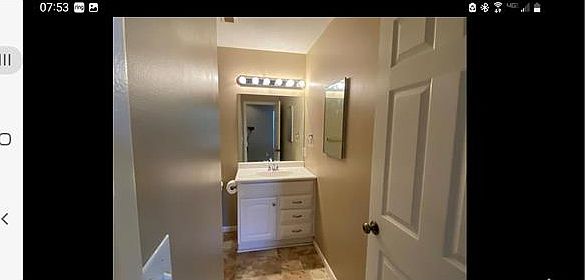 1st image of 318 S 15th St