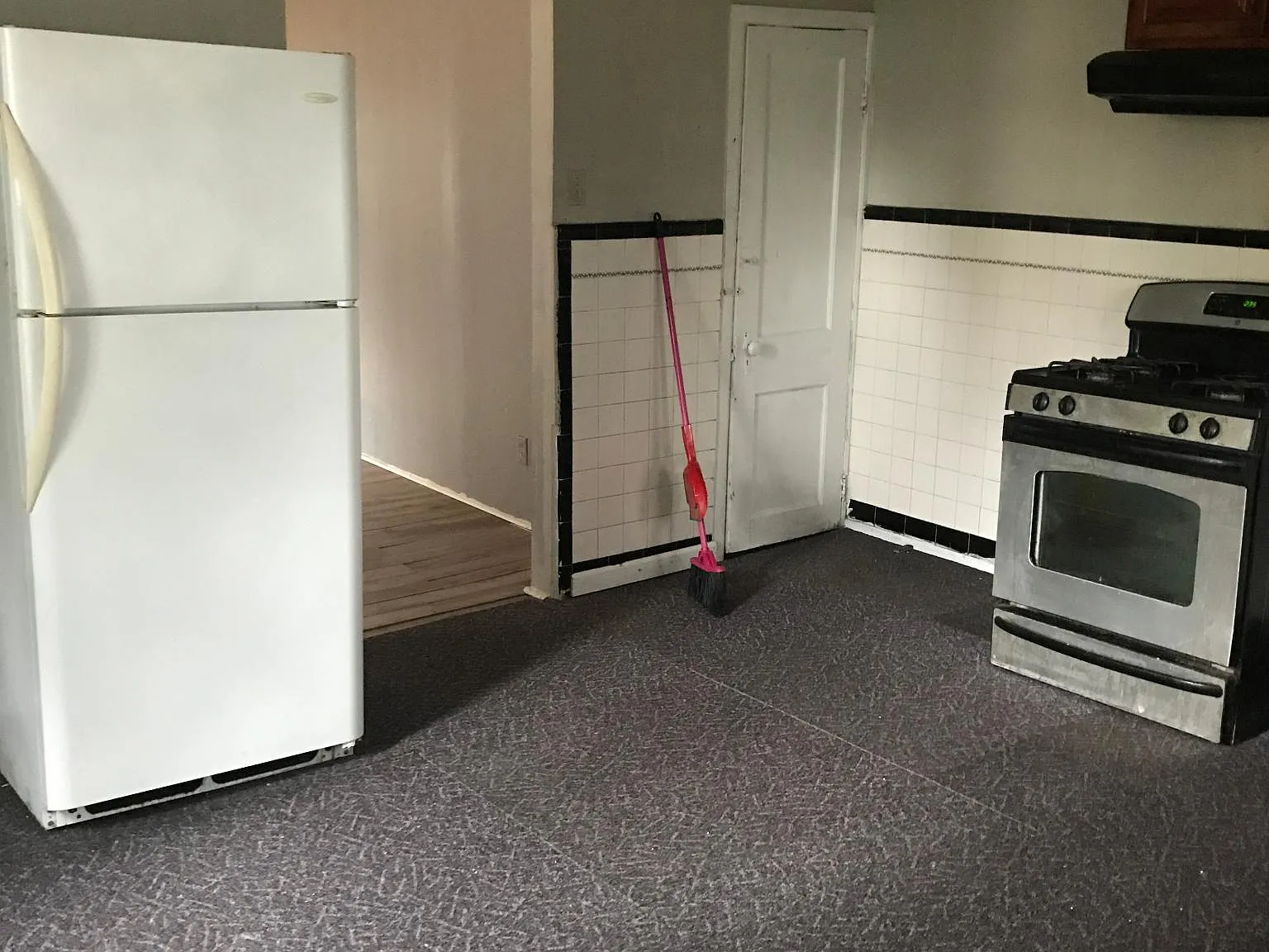 3 bed, 1380 sqft, $1,450 — Photo 3