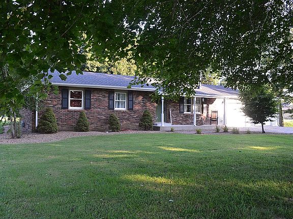 4th image of 139 Dorsey St
