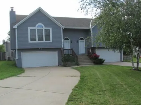 6626 W 152nd St, Overland Park, KS 66223