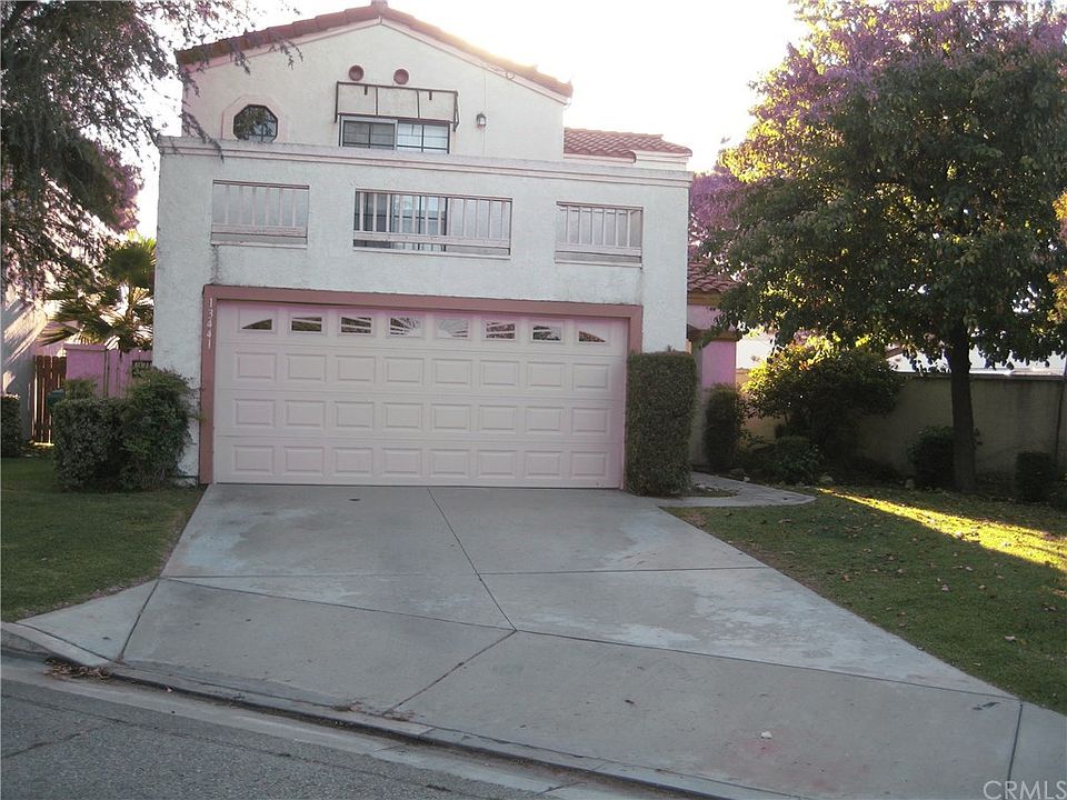 1st image of 13441 Park Centre St