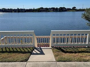 10505 Schaper Dr, Galveston, TX 77554
