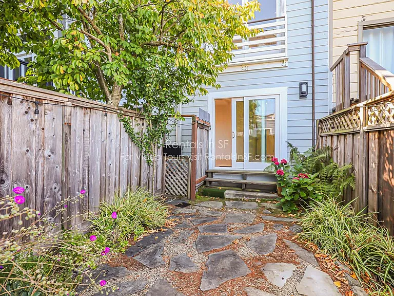 247 Ripley St — Photo 13