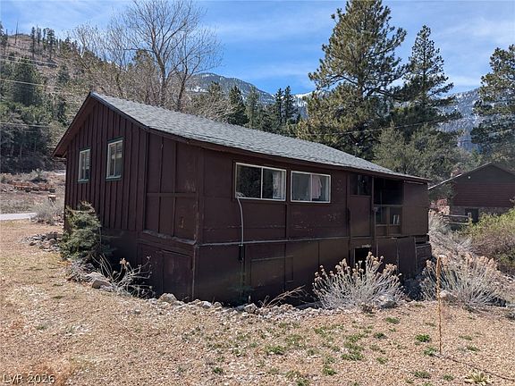 3rd image of 3968 Mont Blanc Way