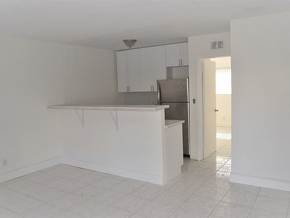4th image of 120-840 SW 8th St #120-03