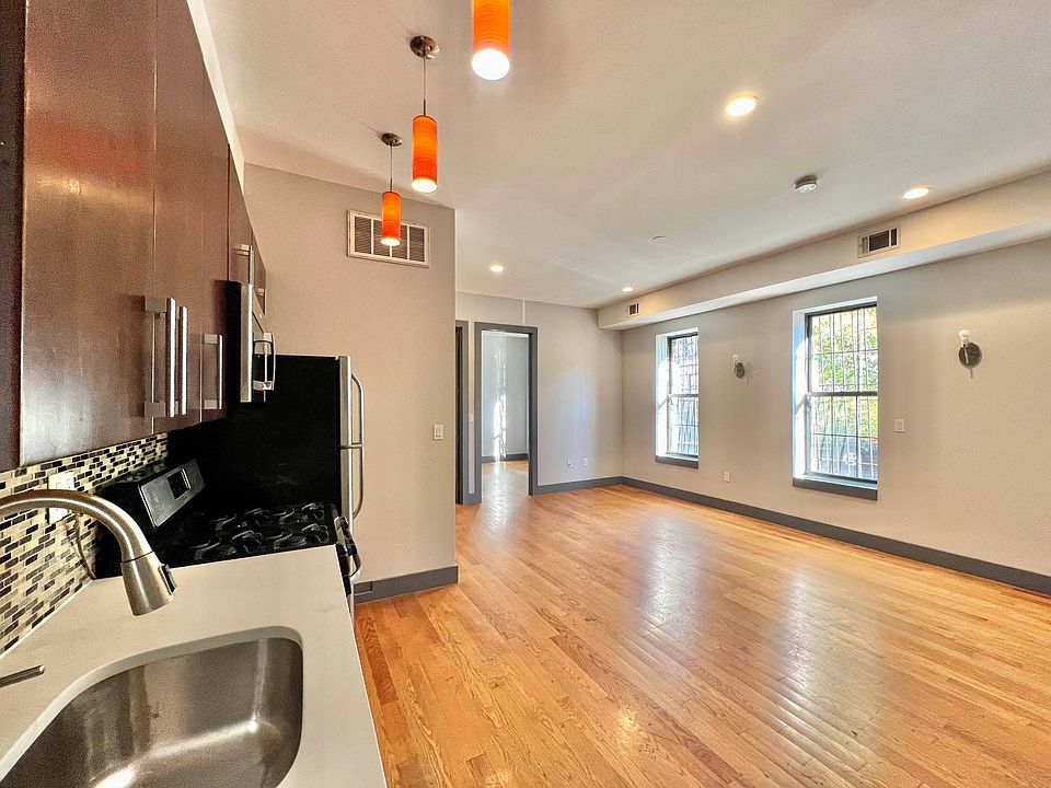 1st image of 348 Vernon Ave #3