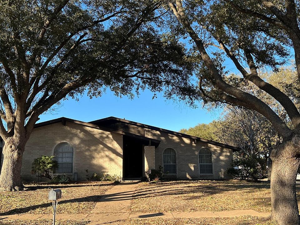 1st image of 2801 Robin Hill Ln