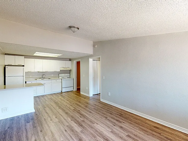 3001 Northland Rd — Photo 3