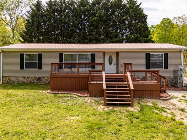 879 Ponderosa Dr, Soddy Daisy, TN 37379