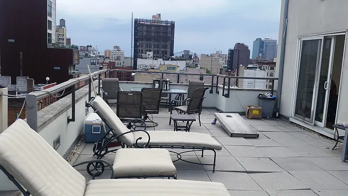 Rented by New York Residence | media 31