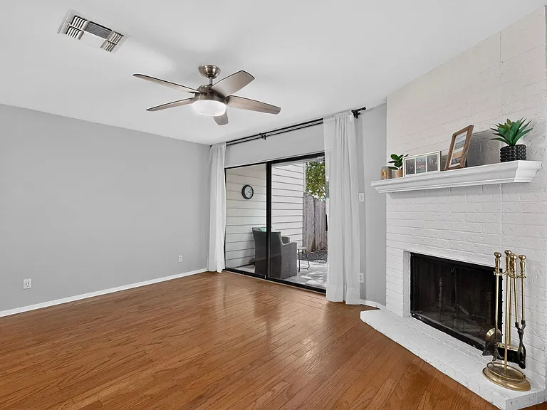 3801 Menchaca Rd #25 — Photo 6