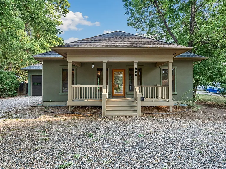1800 W Mulberry St — Photo 1