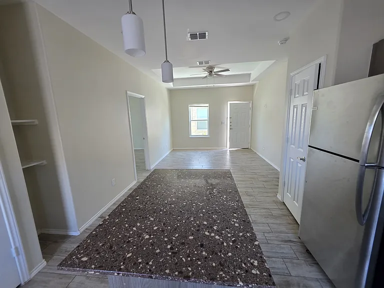 5005 N Hiawatha Dr #1 — Photo 6