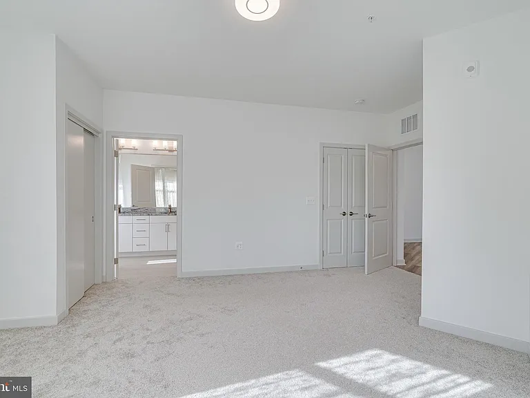 10755 Fairgrounds Dr #326 — Photo 9