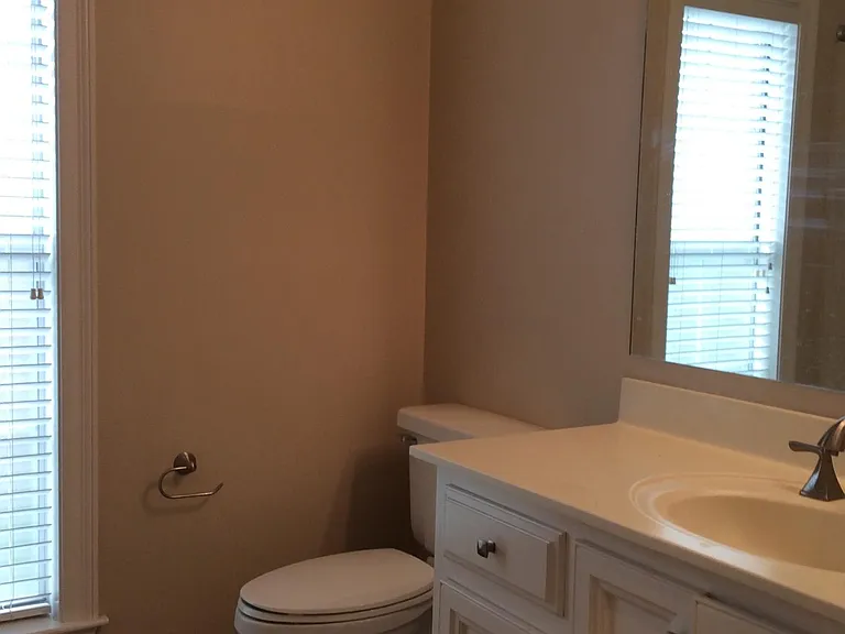 106 Burt Cir — Photo 24