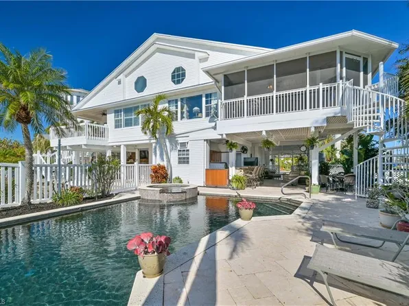 16631 Seagull Bay CT, BOKEELIA, FL 33922