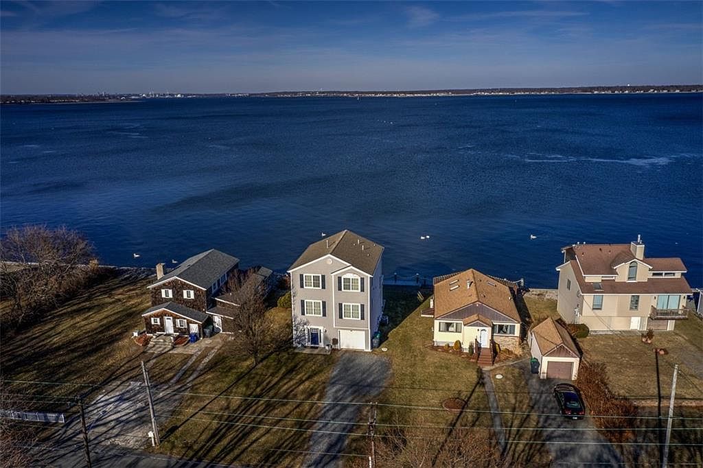 186 Shawomet Ave, Warwick, RI 02889 Zillow