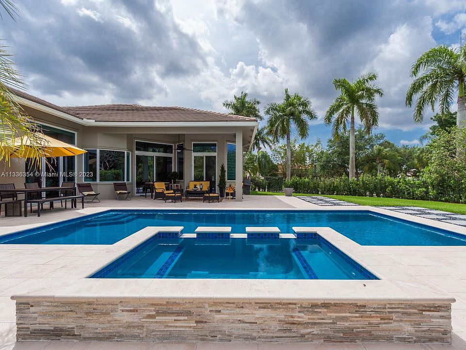 1st image of 2550 Jardin Mnr