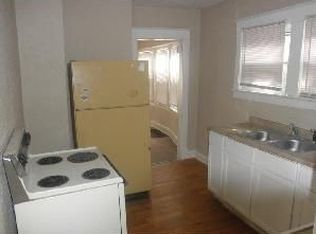 4528 Tracy Ave, Kansas City, MO 64110