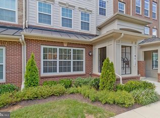 9717 Vang Dr, Lanham, MD 20706