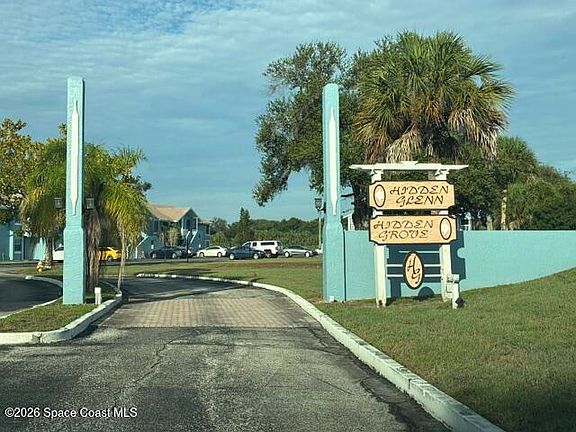 2nd image of 2107 Hidden Grove Ln APT 35A
