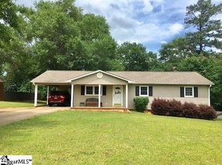914 Old Wagon Rd, Boiling Springs, SC 29316