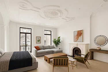 447 West 51st Street, #1R