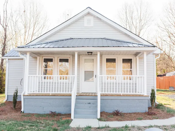 118 Wall St, King, NC 27021