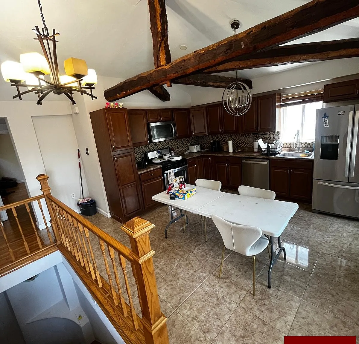 4 bed, 1.0 bath, $4,000 — Photo 1
