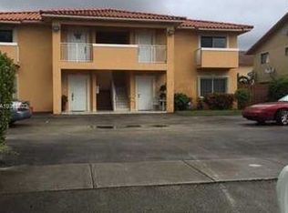 1751 W 56th Ter, Hialeah, FL 33012