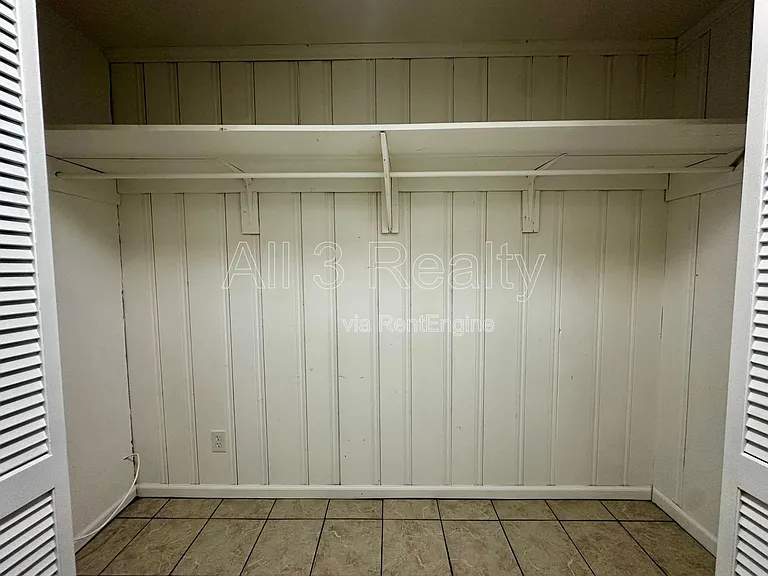 1009 Rosedale Dr — Photo 12