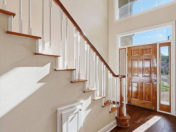 3rd image of 104 Merlot Cv