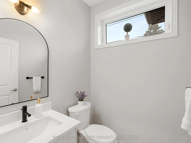 20 Myrtle St — Photo 15