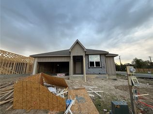 2433 Contreras Ln, Bryan, TX 77803