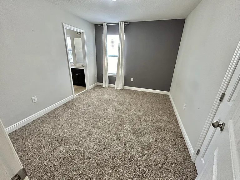 5365 Oakbourne Ave — Photo 5