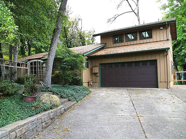 4725 NW Sonja Pl — Photo 20