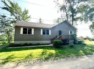 14 Renshaw Bay Rd, Mannsville, NY 13661
