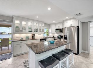 1210 SW 4th Ct, Cape Coral, FL 33991