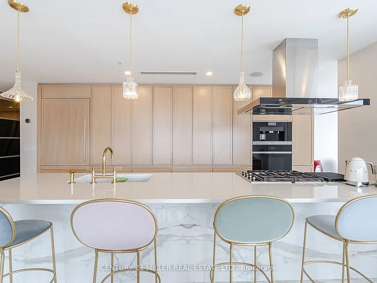 180 University Ave #2705 — Photo 10