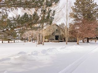 29 Schneider Rd, Cody, WY 82414