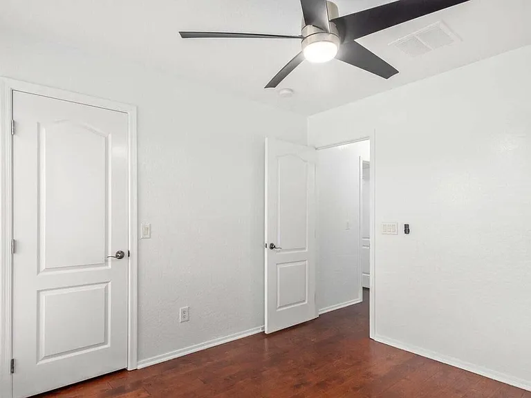 17127 W Statler St — Photo 22