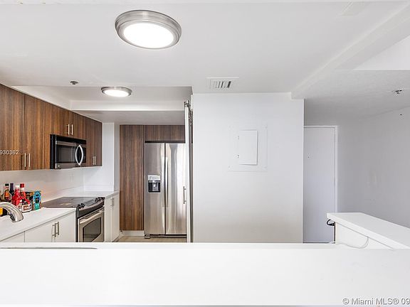 4th image of 7601 E Treasure Dr APT 1111